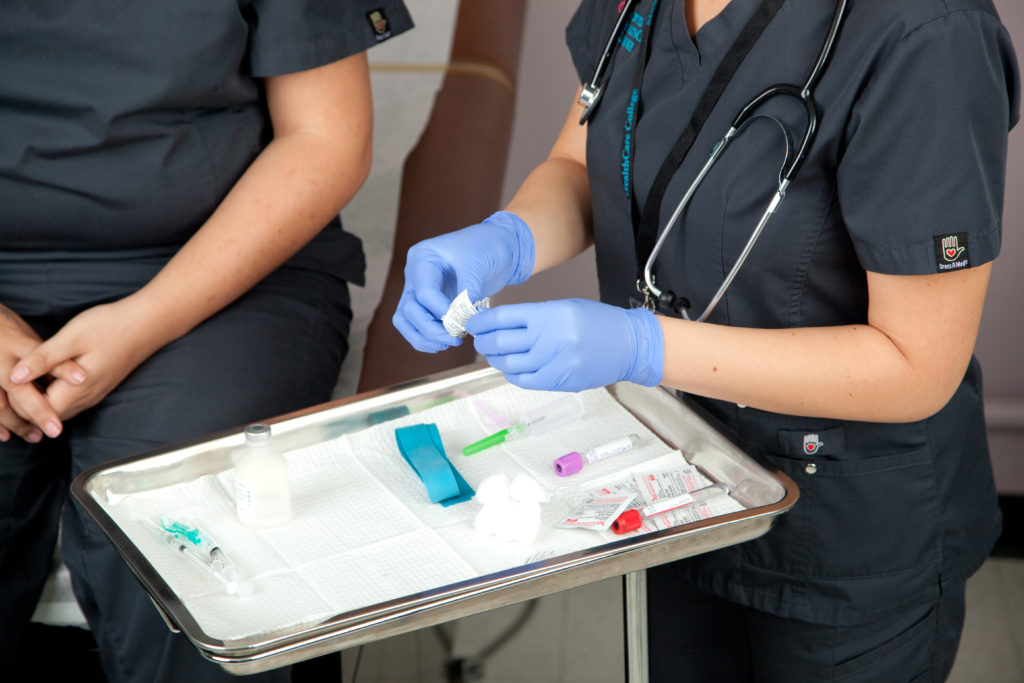 4 Reasons Why You Should Become a Phlebotomist